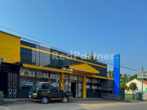 Central Guest House 2 & Bar RedPartner